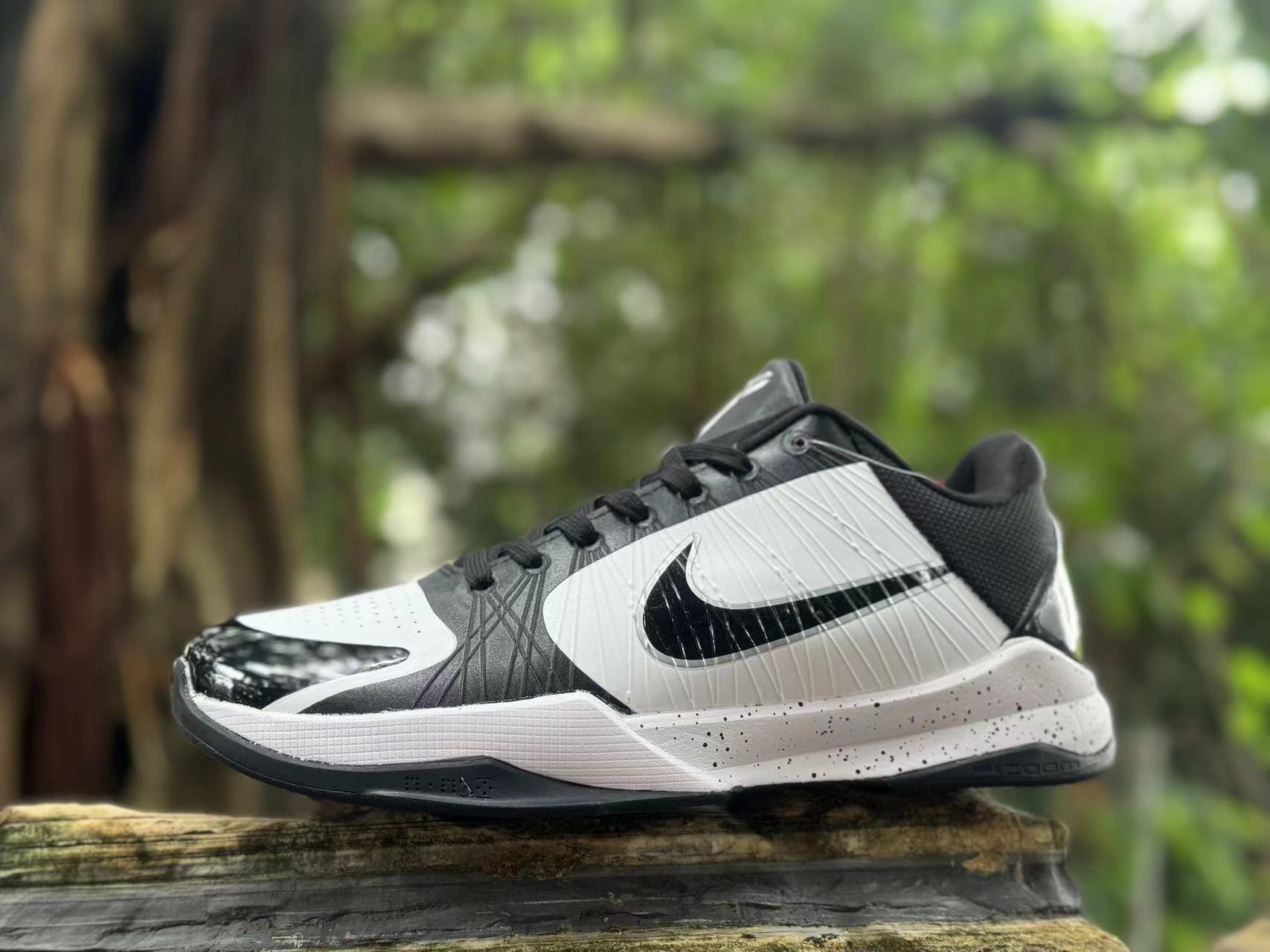 Nike Kobe 5 Black and White